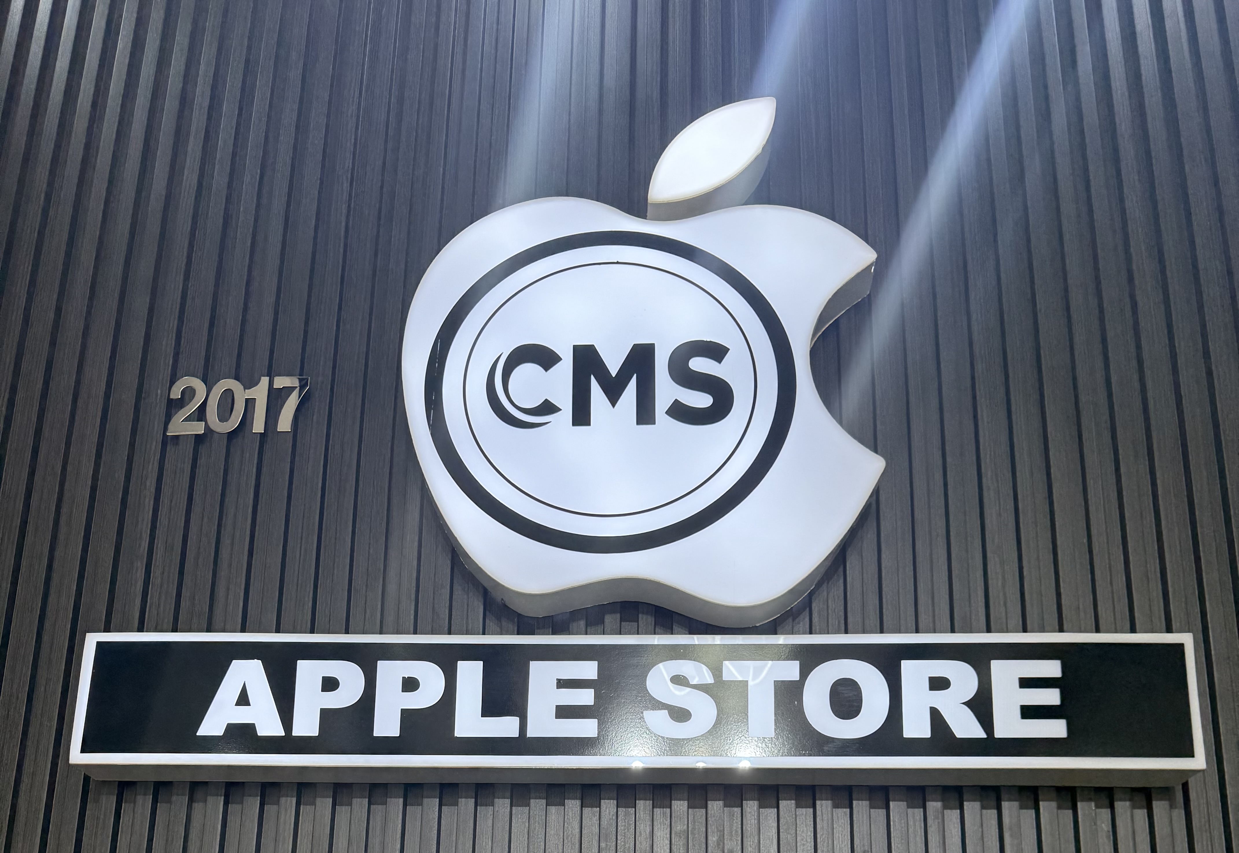 CMS APPLE STORE